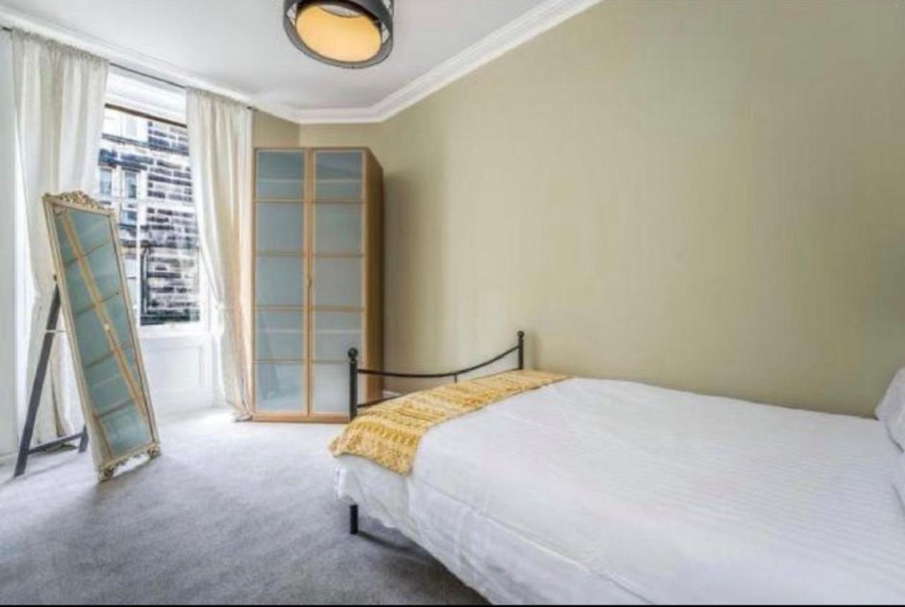 Spacious & Comfortable 3 Bedroom Apartment - Near City Centre - Free Parking Available - Sleeps Up To 5 Guests Edynburg Zewnętrze zdjęcie