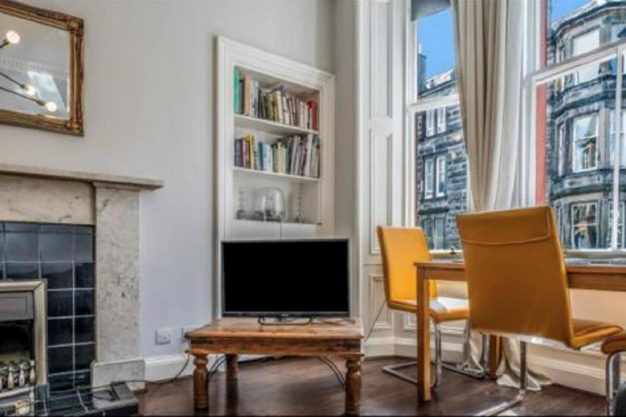 Spacious & Comfortable 3 Bedroom Apartment - Near City Centre - Free Parking Available - Sleeps Up To 5 Guests Edynburg Zewnętrze zdjęcie